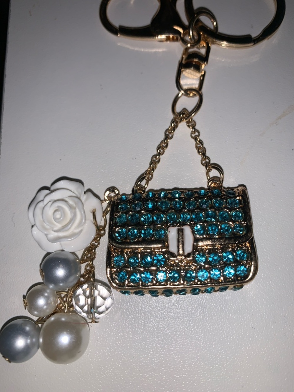 Teal Crystal Purse/bag charm Keychain with Pearl & Rose Charms - Picture 3 of 6